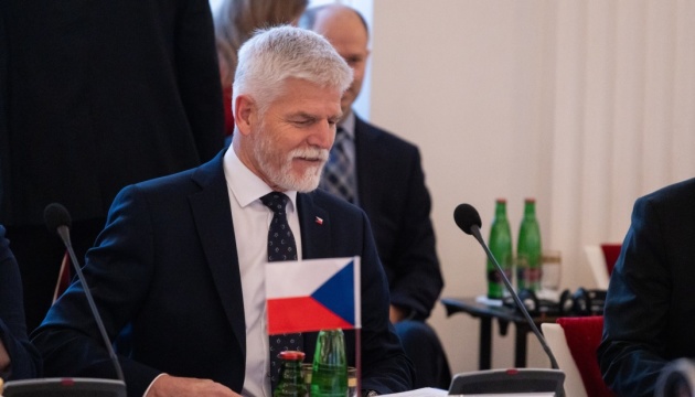 Президент Чехії дозволив 20 громадянам країни долучитися до лав ЗСУ Президент Чехії дозволив 20 громадянам країни долучитися до лав ЗСУ