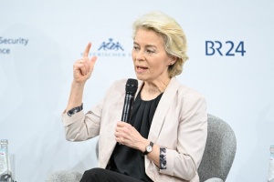 Фон дер Ляєн: Цей тиждень буде вирішальним для припинення російської війни в Україні