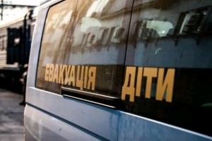 «Білі янголи» евакуювали з Лиманського напрямку сімох дітей