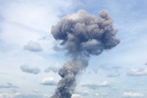 Russians drop four guided aerial bombs on Esman community in Sumy region, woman is killed