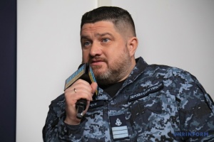 Росіяни в Криму продовжують розбирати на металобрухт старі кораблі - Плетенчук