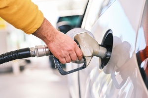 У Росії на тлі зростання цін на пальне планують заборонити експорт бензину - розвідка