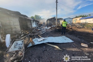 Загарбники вдарили безпілотниками по державній установі та ринку в Білопіллі