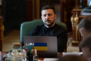Зеленський - на нараді з дипломатами: Домовленості з партнерами треба реалізувати чітко