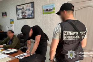 Поліція ліквідувала схеми з водійськими правами у чотирьох областях