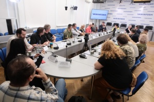 Учасники круглого столу закликали до системної підтримки української мови на всіх рівнях
