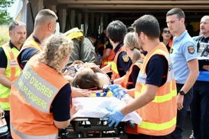 Смертельна аварія автобуса у Франції: 40 постраждалих пасажирів вирушили в Україну