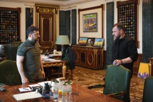 Зеленський обговорив із Клименком протидію шахрайству та «злодіям у законі»